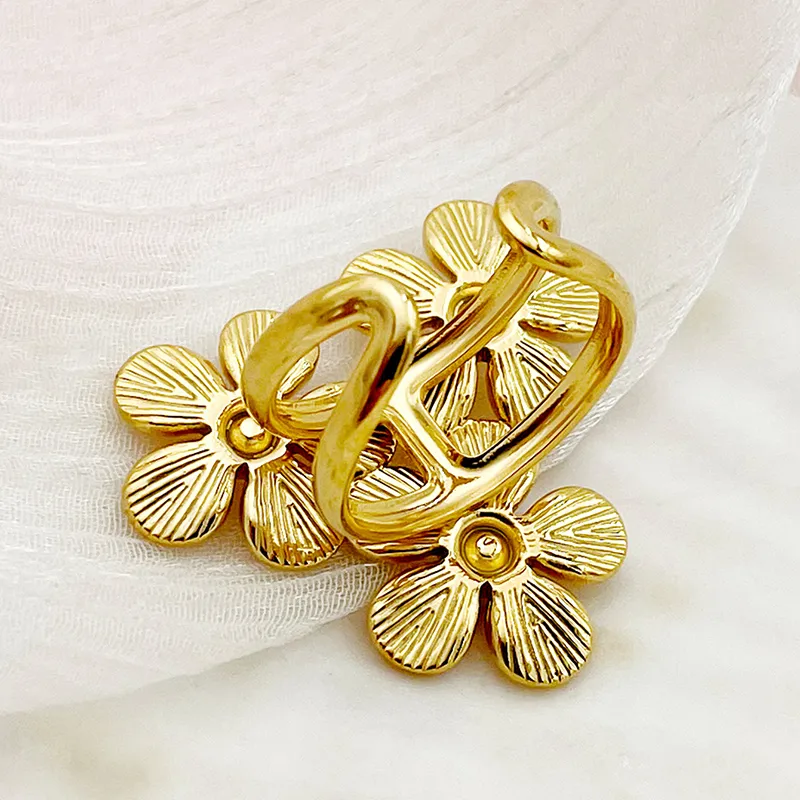 HoneyBelle Ring