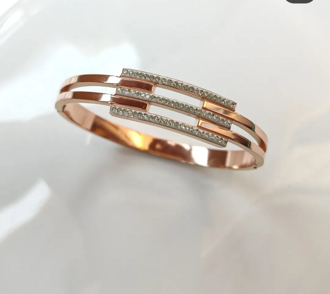 Eternal Bracelet