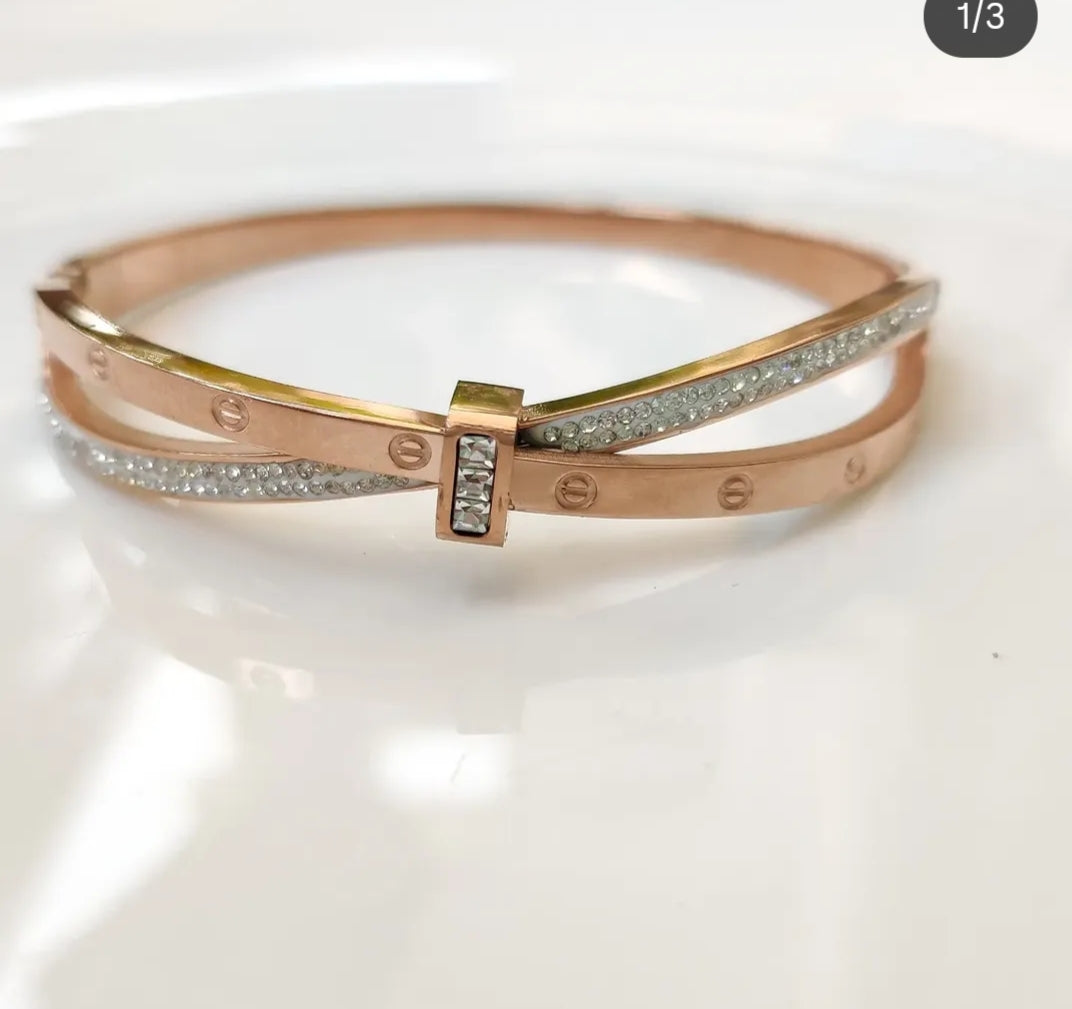 Bow Bracelet