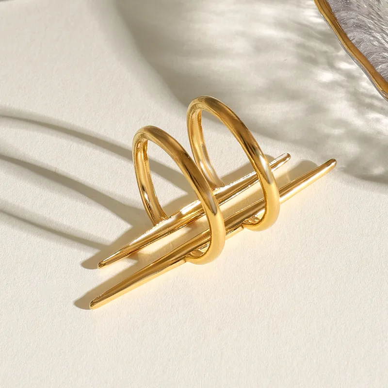 Lizzie Ring