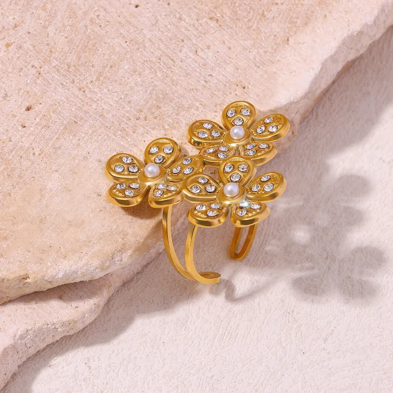 HoneyBelle Ring