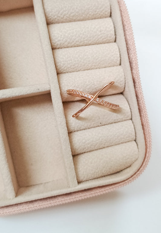 Criss Cross Ring