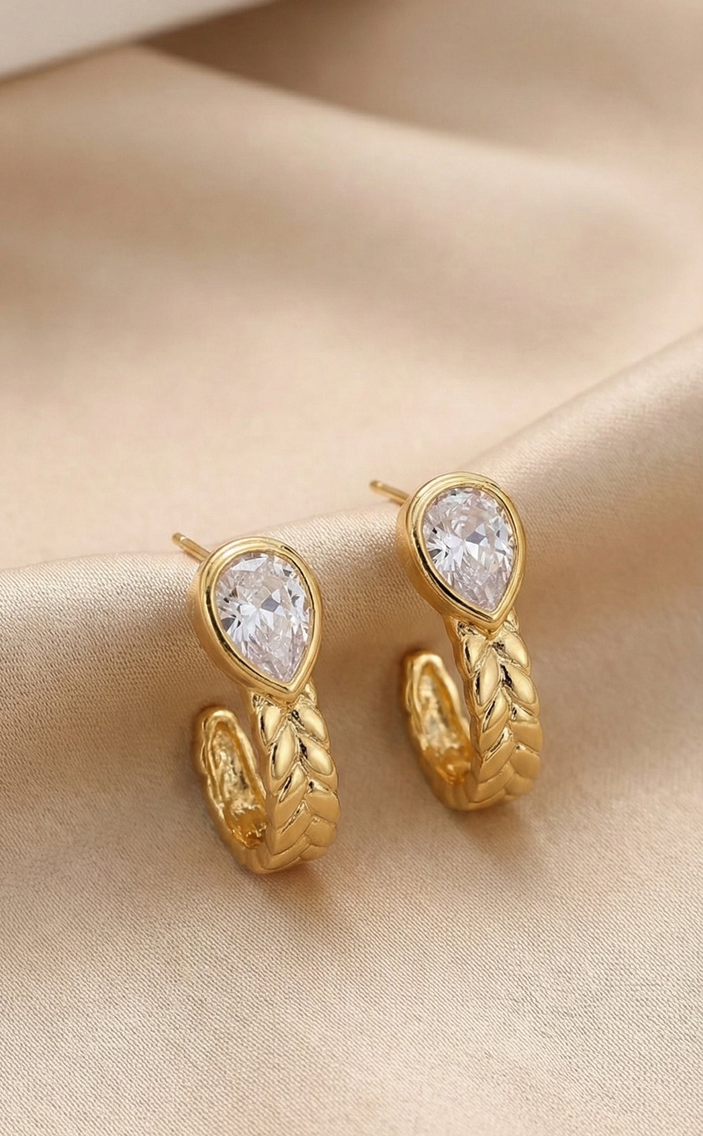 Luna Earrings
