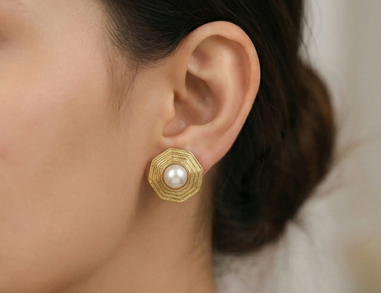 Pearl Studs