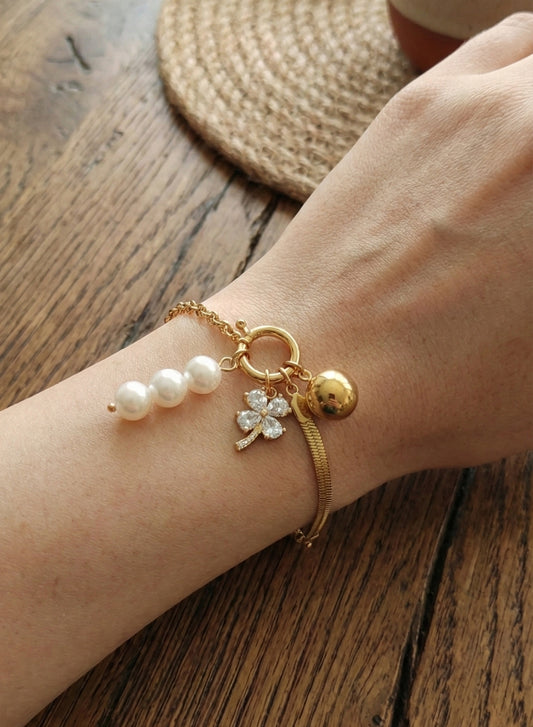 Diamond Flower Charm Bracelet
