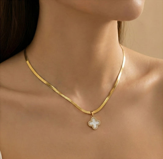 Reversible Clover Pendent