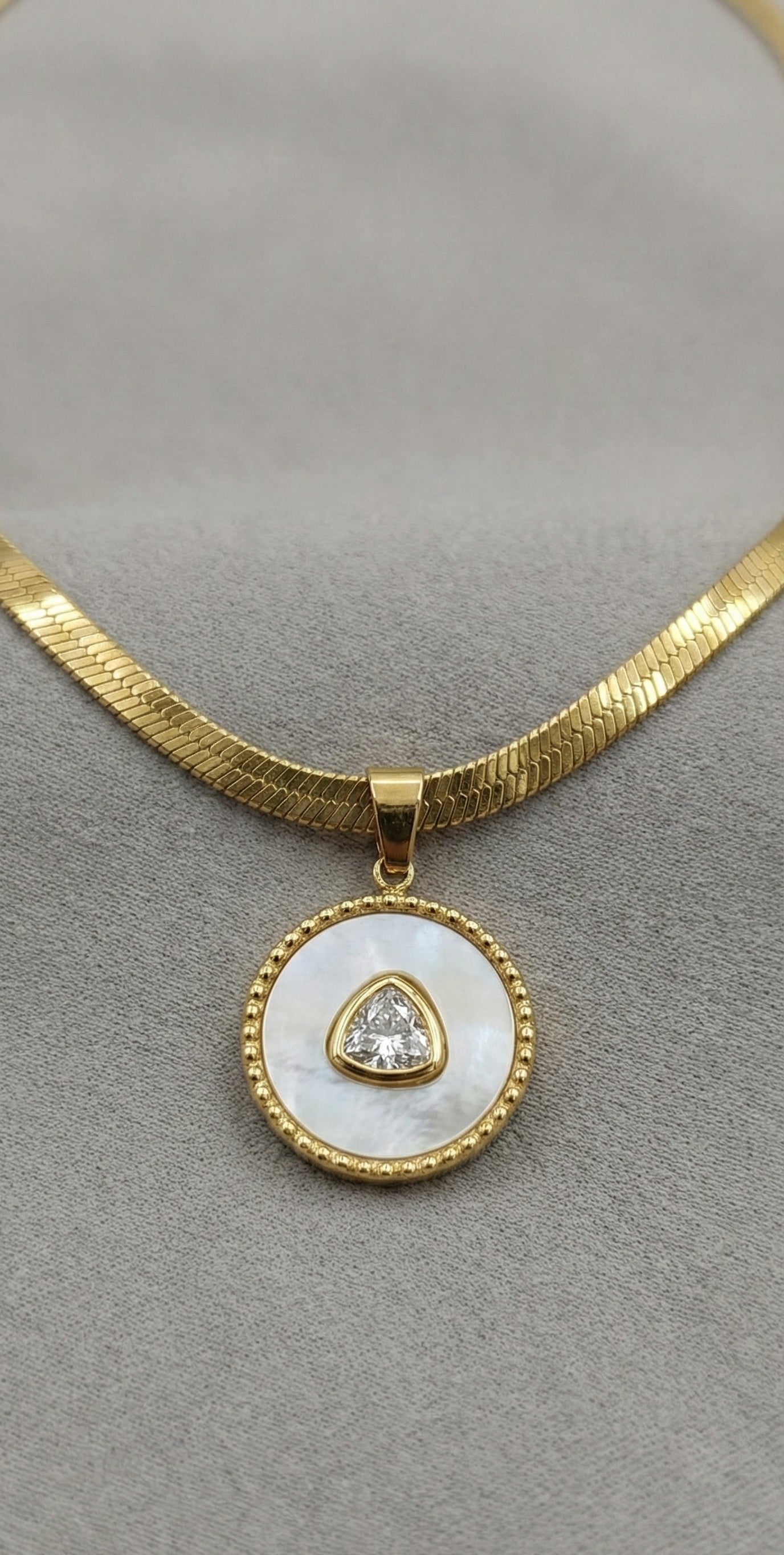 Vela Necklace