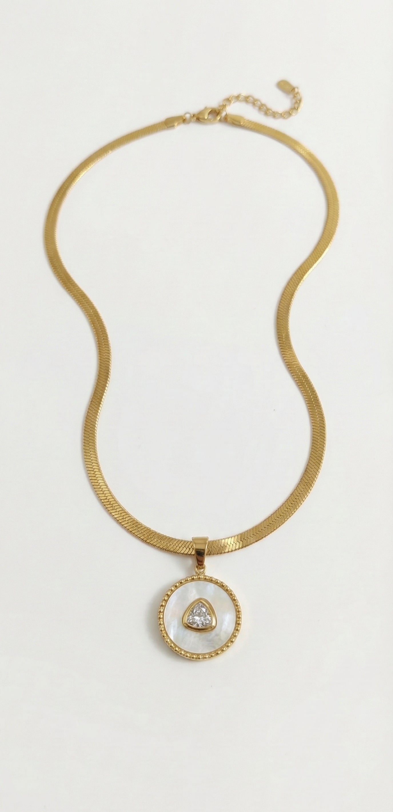 Vela Necklace