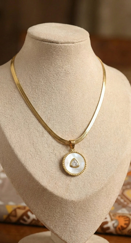 Vela Necklace