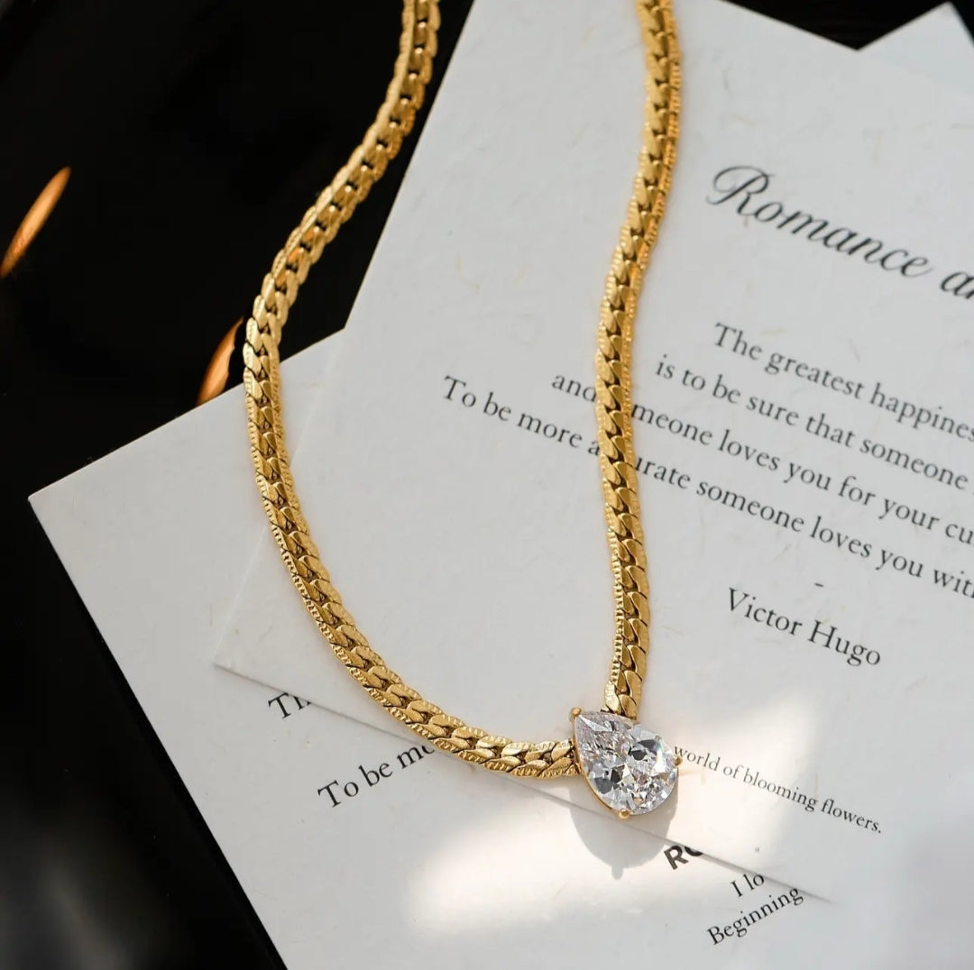 Elegance Necklace