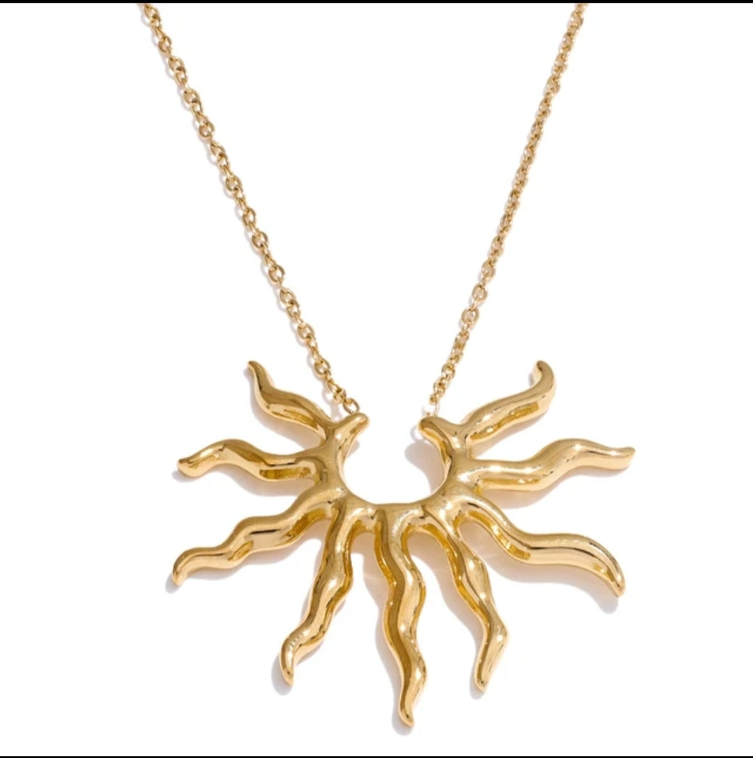 Sun kissed Necklace