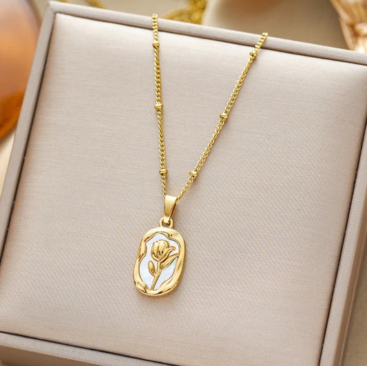 Rosie Pendent