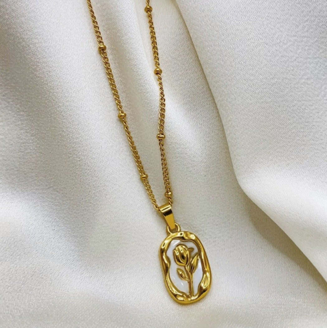 Rosie Pendent
