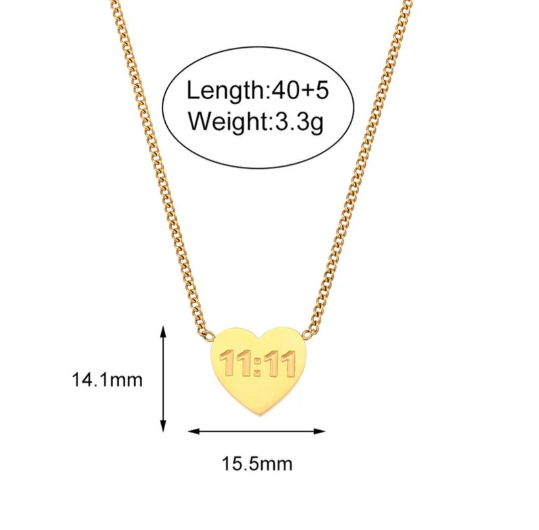11 : 11 Pendent