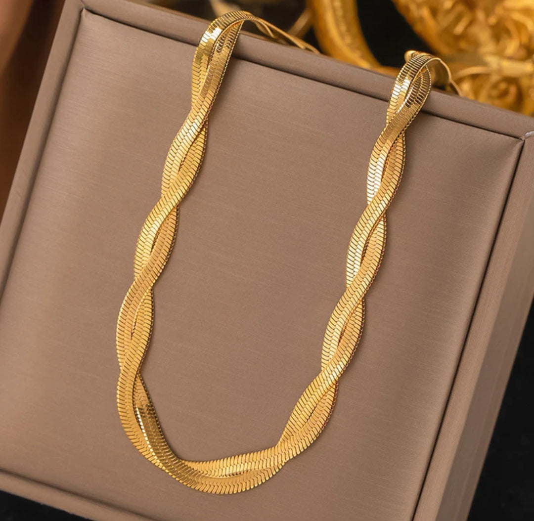 Monara Necklace