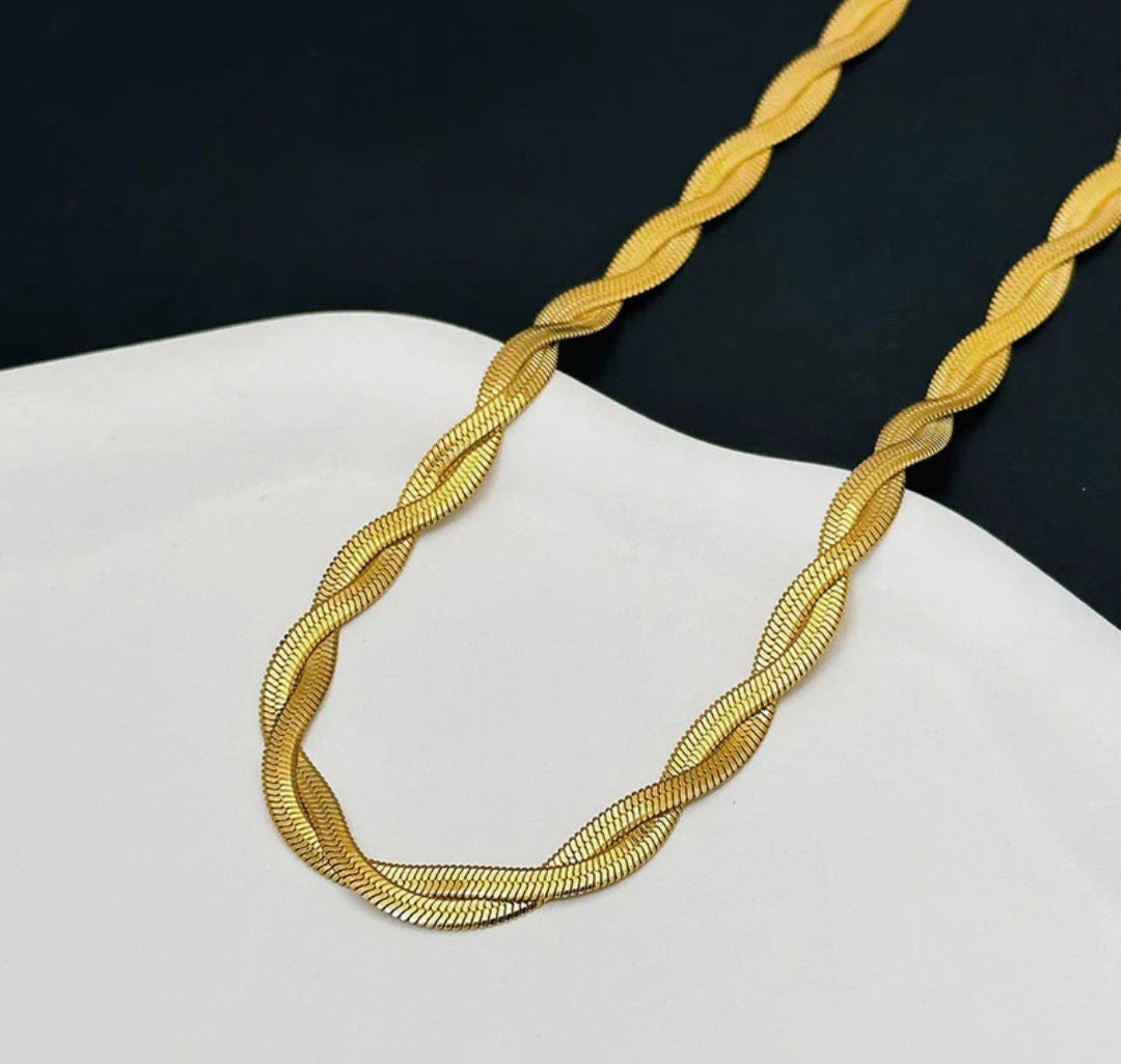 Monara Necklace