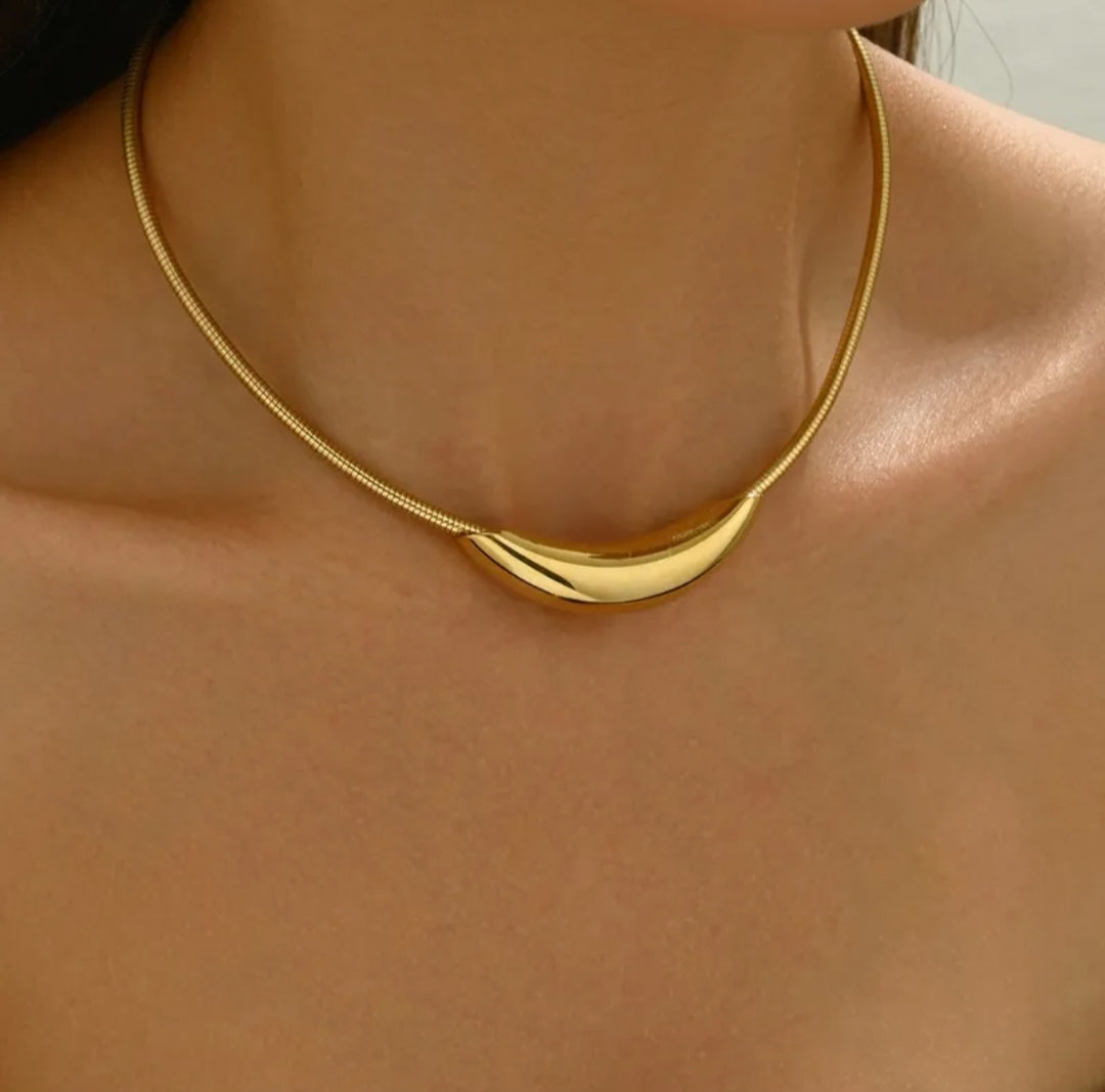 Elara Choker