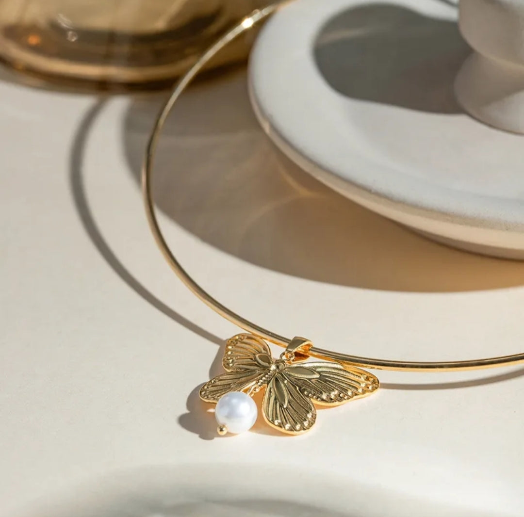 Butterfly Choker
