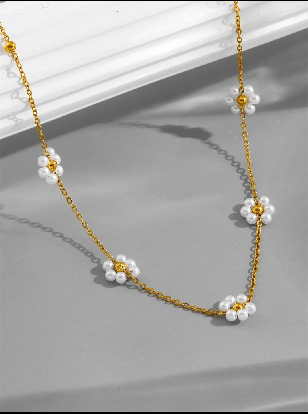 White Lily Necklace