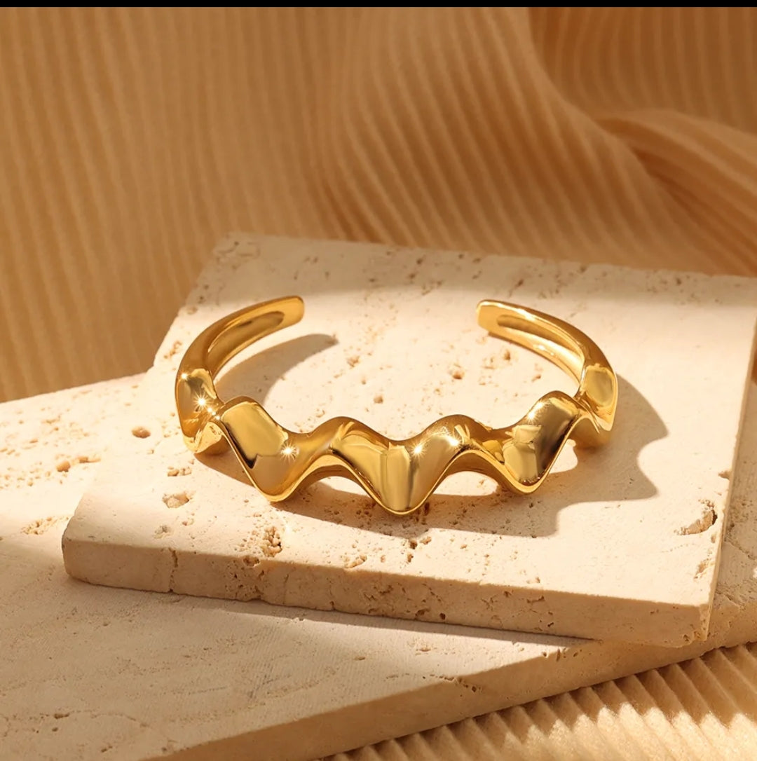Wave Bracelet