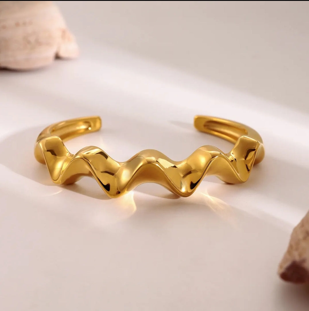 Wave Bracelet