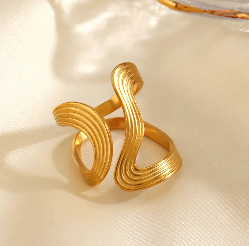 Tilted Ring