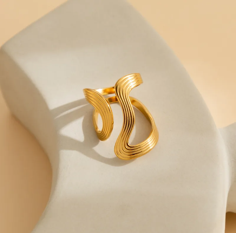 Tilted Ring