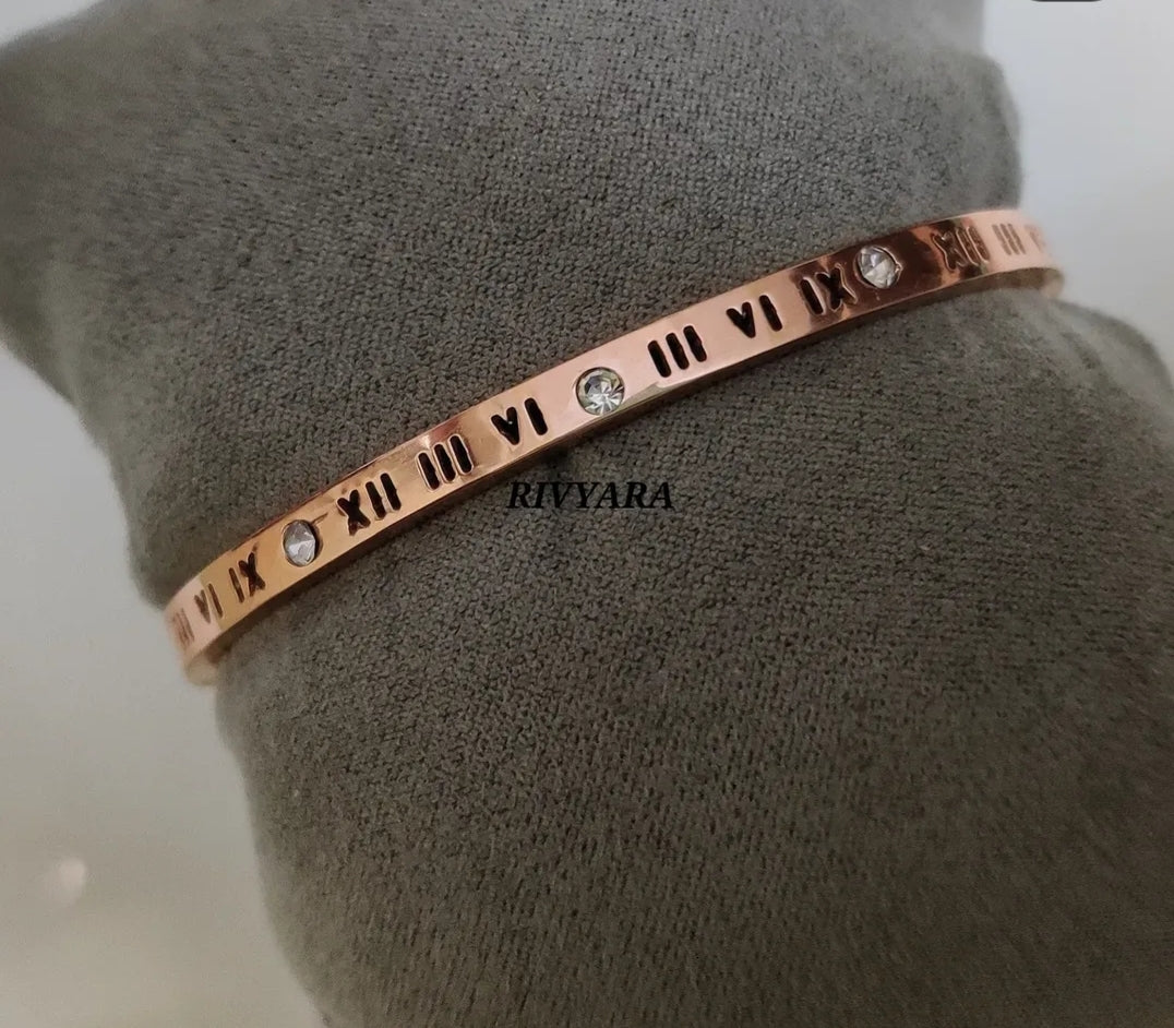 Roman no Bracelet