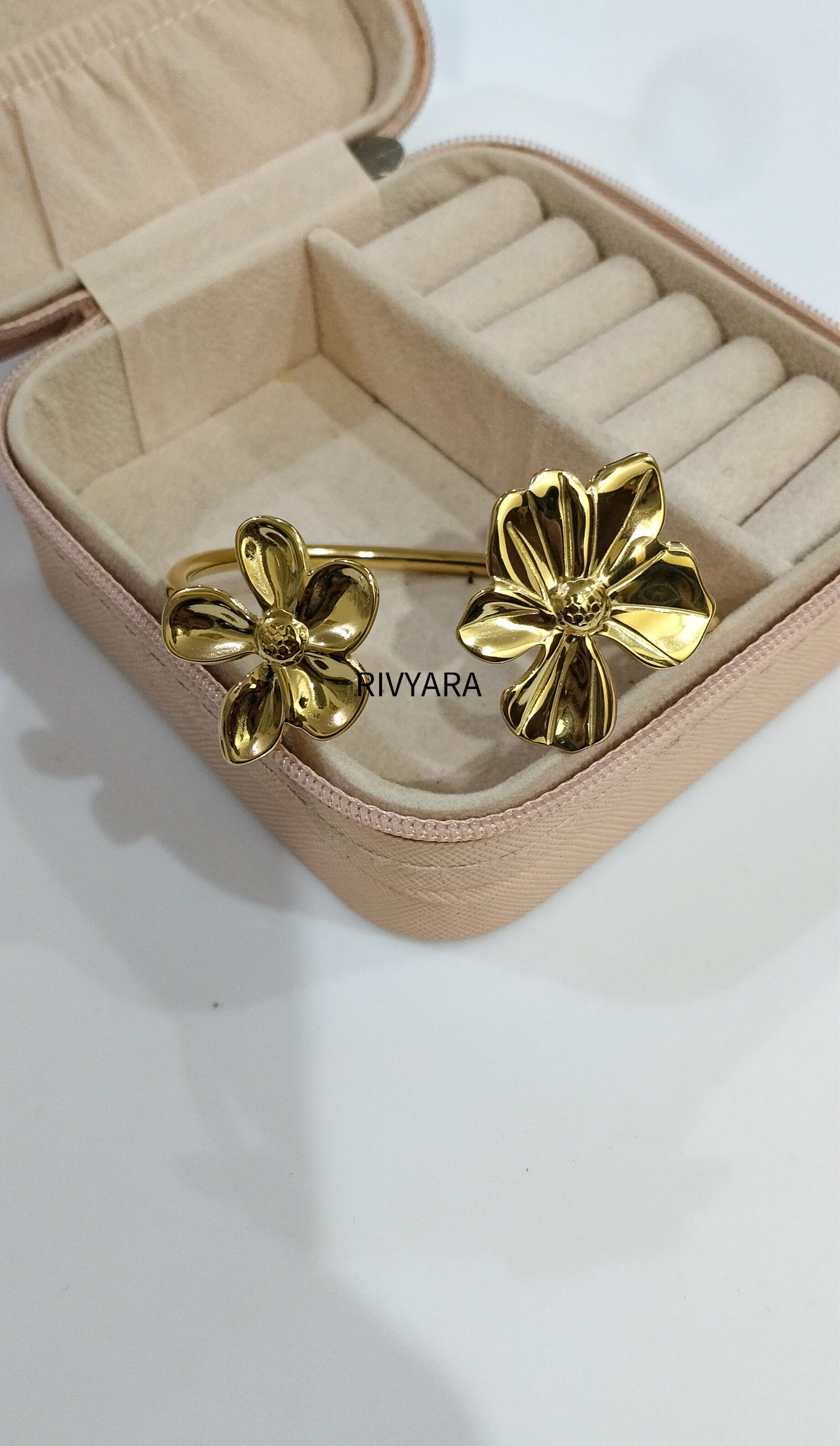 Blooming Flower Bracelet