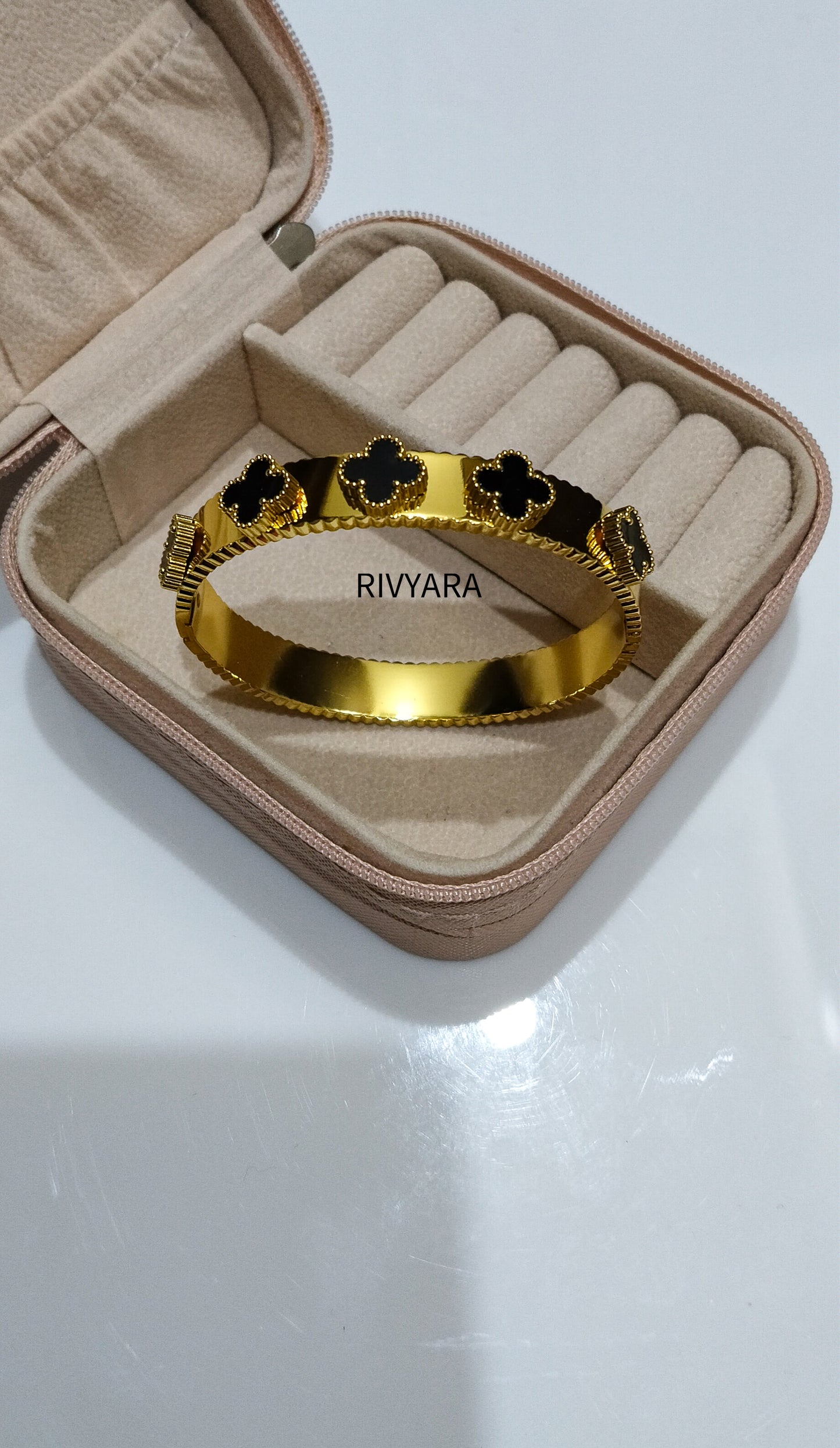Clover It Bracelet