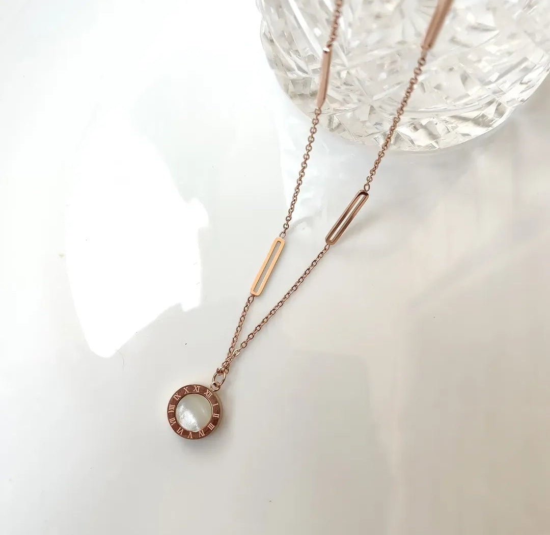 Reversible Roman number Pendent