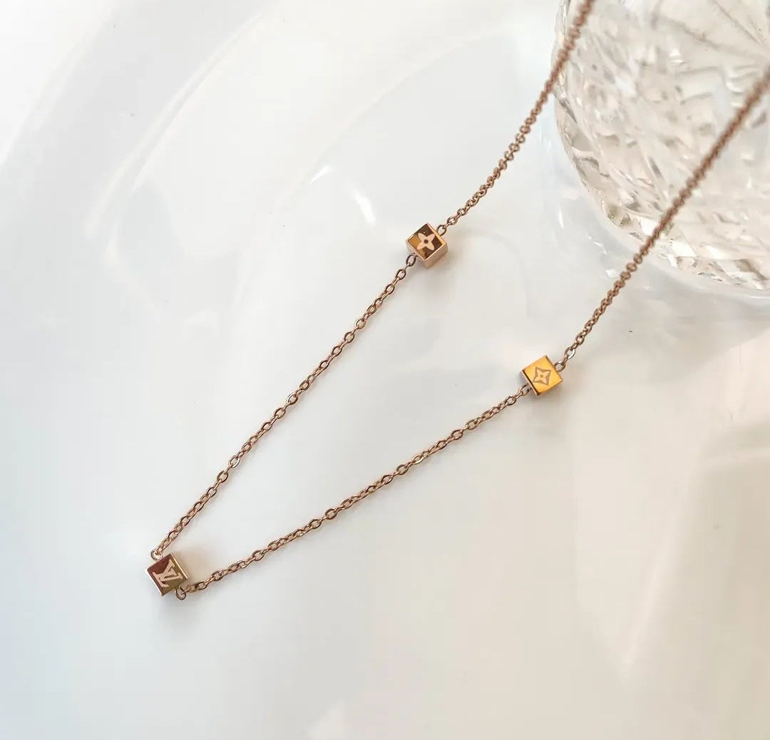 Muse Pendent