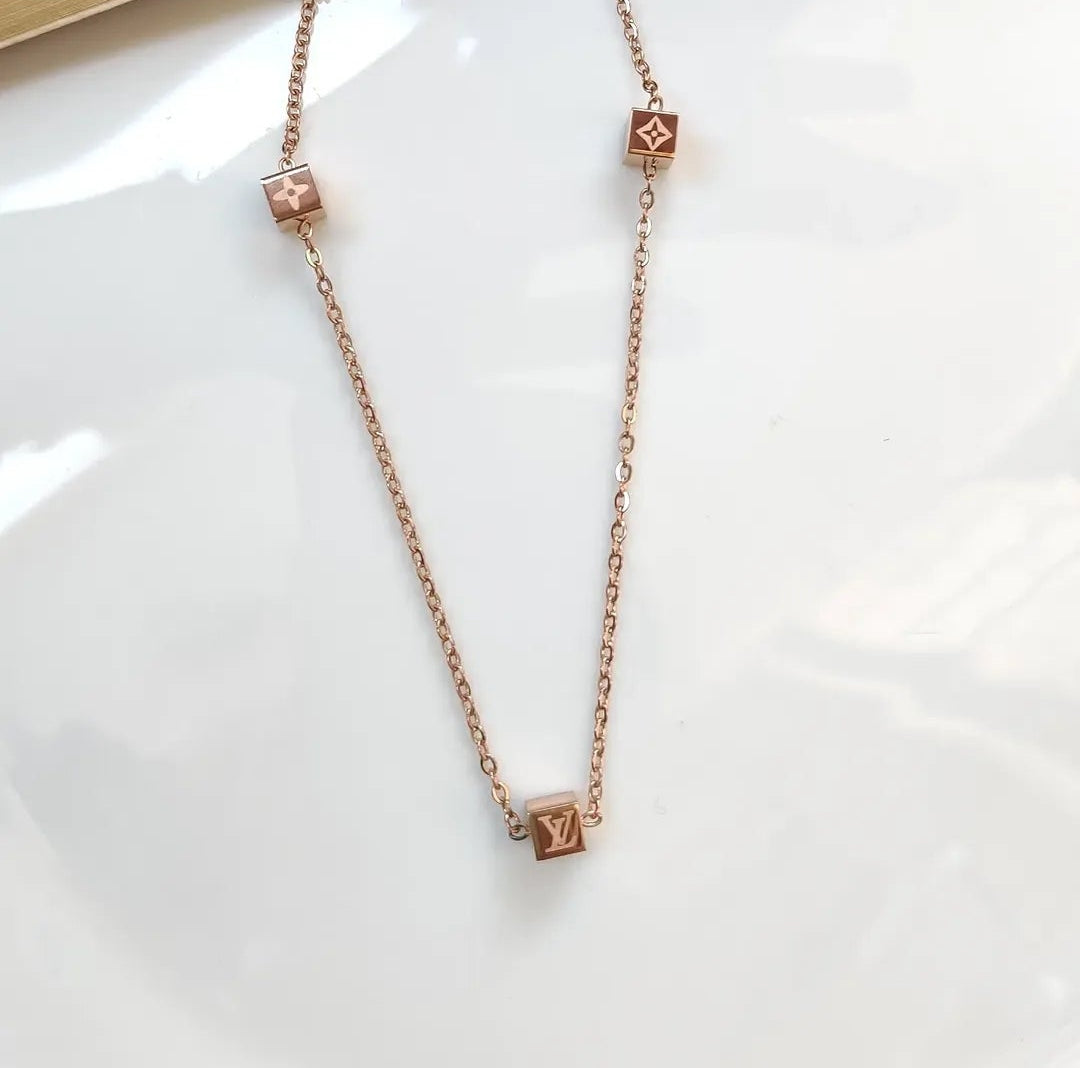 Muse Pendent