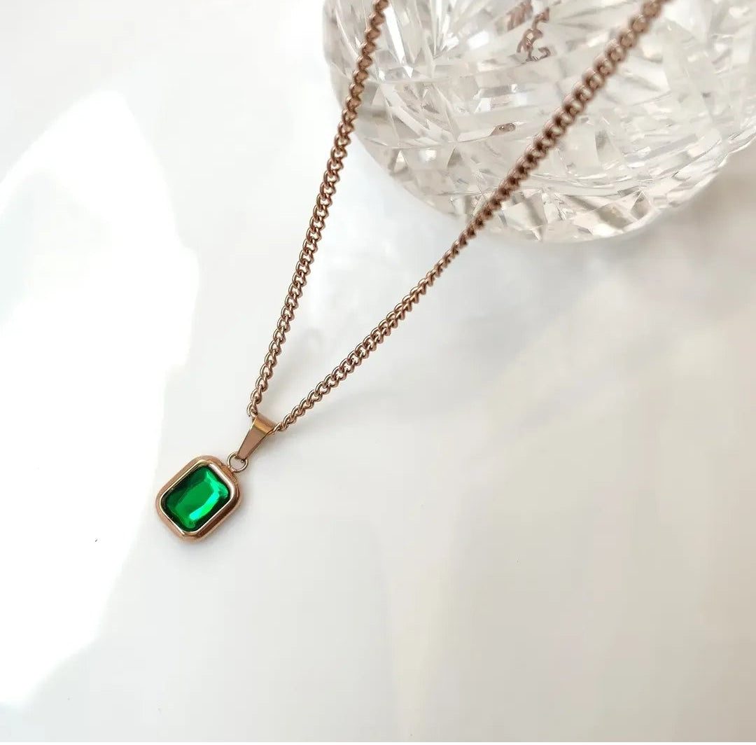 Color Twist Necklace